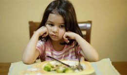 吃瓜女人抱小孩视频大全,吃瓜女人抱小孩视频大全集锦