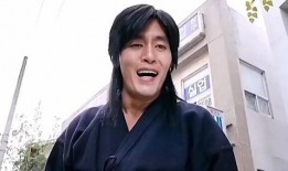 搞笑古画带你吃瓜视频,带你穿越时空吃瓜