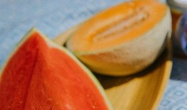 室内吃瓜怎么拍视频教程,轻松拍出趣味十足的小视频