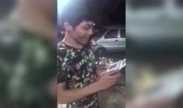 吃瓜翻车搞笑视频大全集,笑料百出！吃瓜翻车搞笑视频大盘点