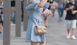 街拍吃瓜美女图片视频