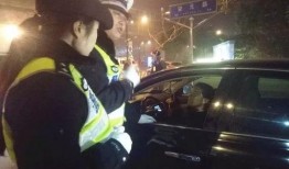 交警吃瓜搞笑视频合集完整版,合集完整版，笑料连连，欢乐无限