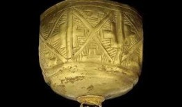 青铜变黄金吃瓜视频,揭秘吃瓜视频背后的惊人真相